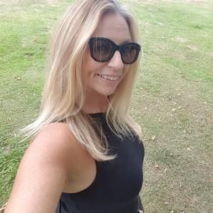 Meet your Posher, Denise